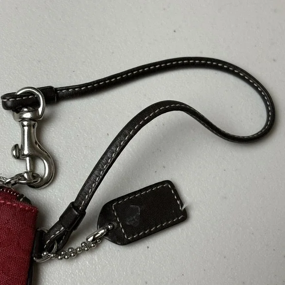 Vintage Coach Wristlet Wallet Red Signature C Canvas Brown Leather Y2K - Picture 7 of 8